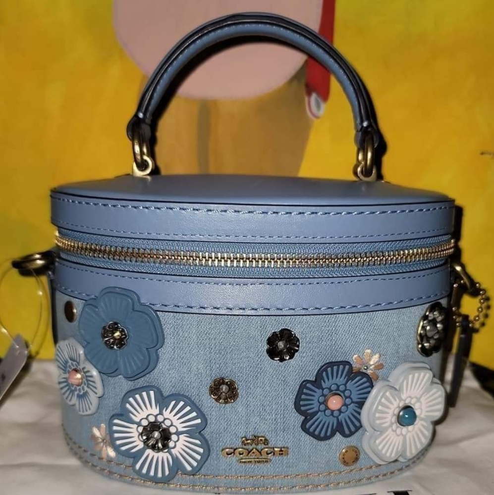 NWT COACH Trail Leather Crossbody Bag